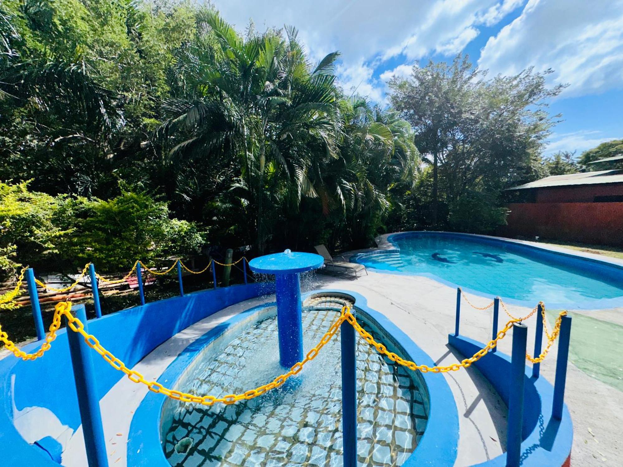Hotel Georgi Cr Veintisiete de Abril Ngoại thất bức ảnh