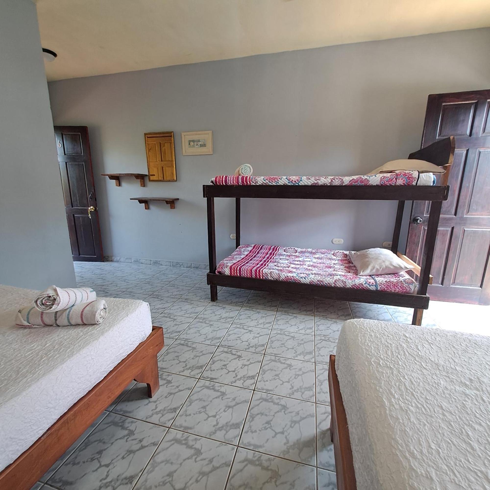 Hotel Georgi Cr Veintisiete de Abril Ngoại thất bức ảnh